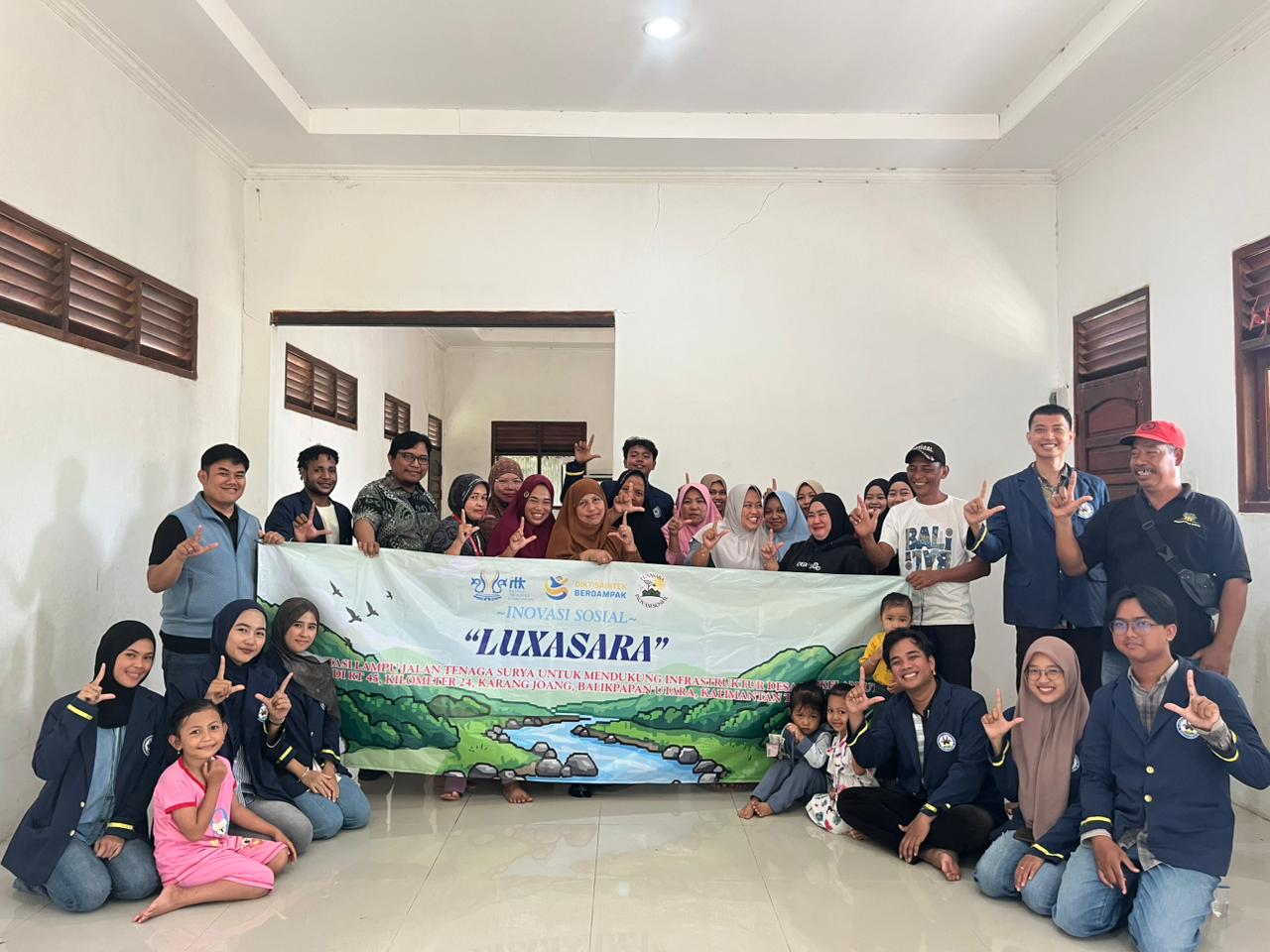 Implementasi Lampu Jalan Tenaga Surya untuk Mendukung Infrastruktur Desa Berkelanjutan di RT 45, Kilometer 24, Karang Joang, Balikpapan Utara, Kalimantan Timur